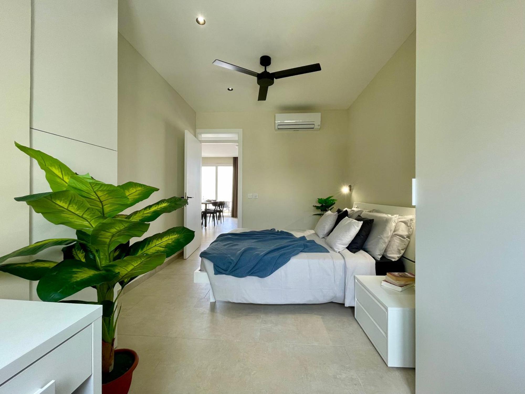 Bugibba Square Seafront Lux Apartments By Holi St. Paul's Bay Exterior photo